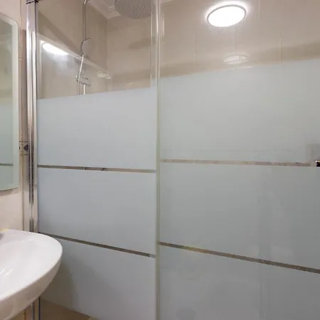 Stunning In With Kitchenette